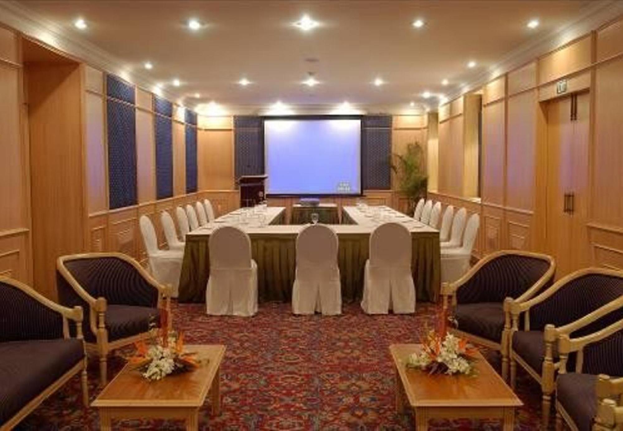 Ambassador, New Delhi - Ihcl Seleqtions Hotel Eksteriør billede Meeting room