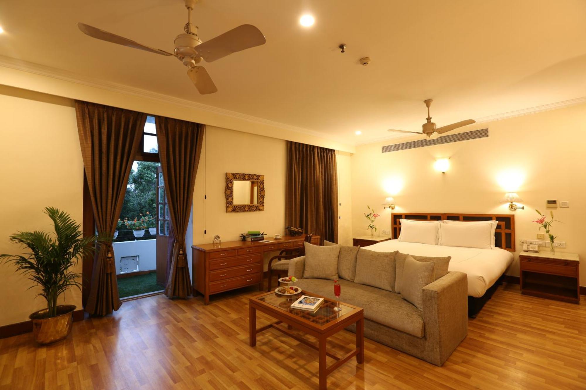 Ambassador, New Delhi - Ihcl Seleqtions Hotel Eksteriør billede