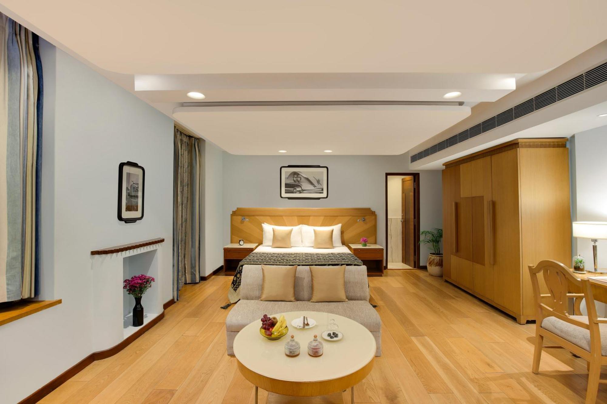 Ambassador, New Delhi - Ihcl Seleqtions Hotel Eksteriør billede Suite room at the hotel