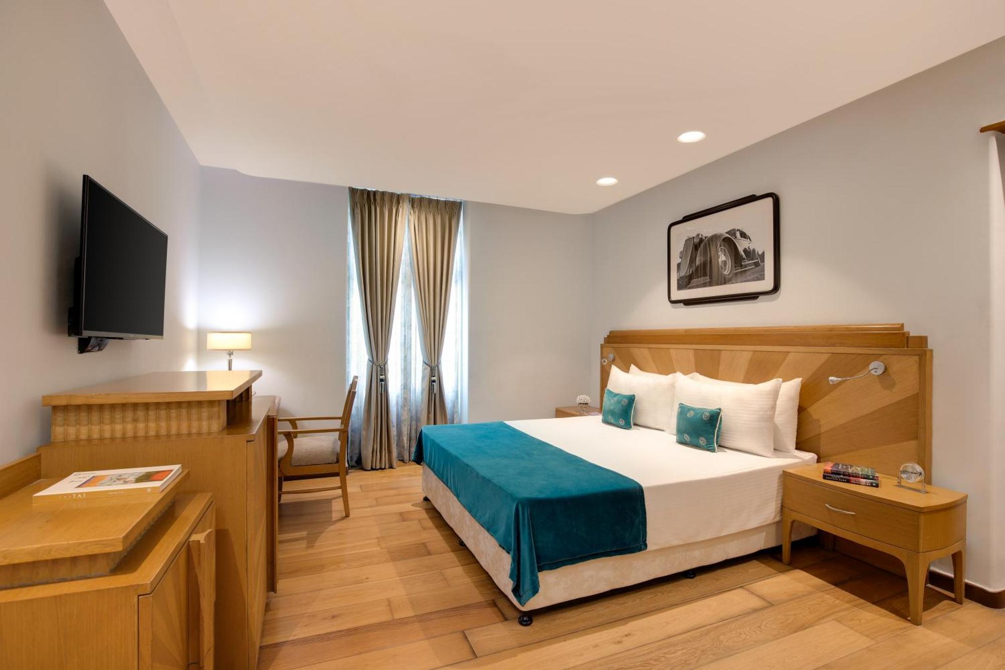 Ambassador, New Delhi - Ihcl Seleqtions Hotel Eksteriør billede A room at the hotel